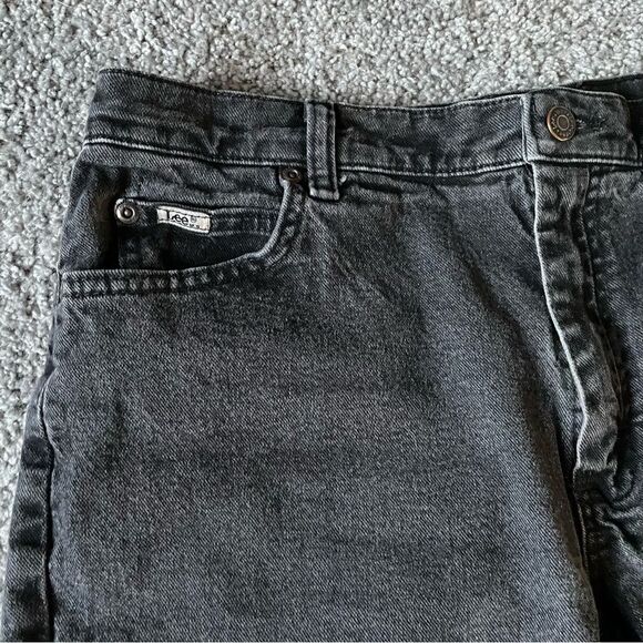 Lee Relaxed Straight Leg Mid Rise Women’s Jeans in Black Denim size 12 Short - Picture 2 of 10
